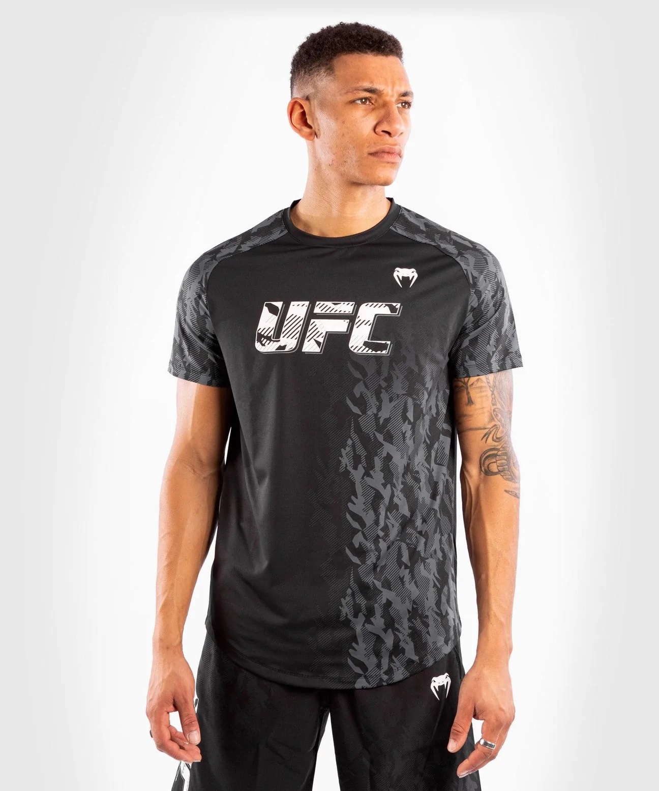 UFC Venum Authentic Fight Week Mens Performance Short Sleeves T Shirt 